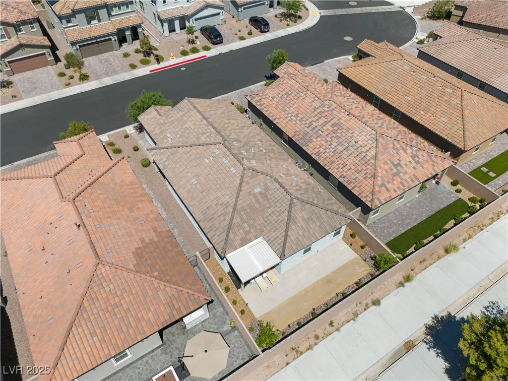 5936 Bruselas, Las Vegas, NV 89113