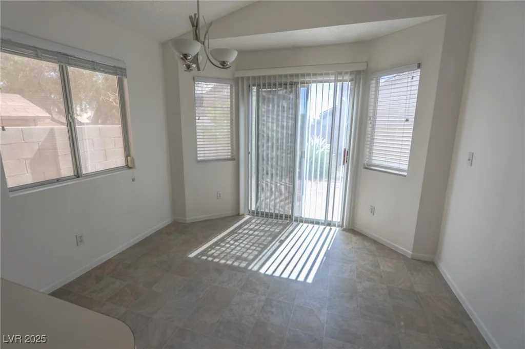 1349 Goldenglow, Las Vegas, NV 89108