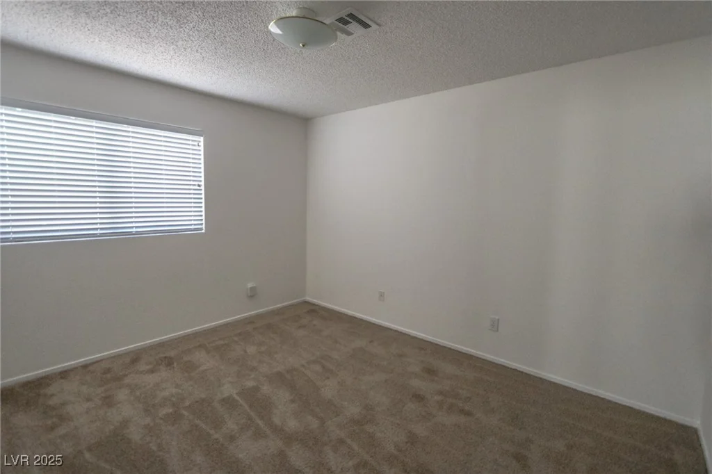 1349 Goldenglow, Las Vegas, NV 89108