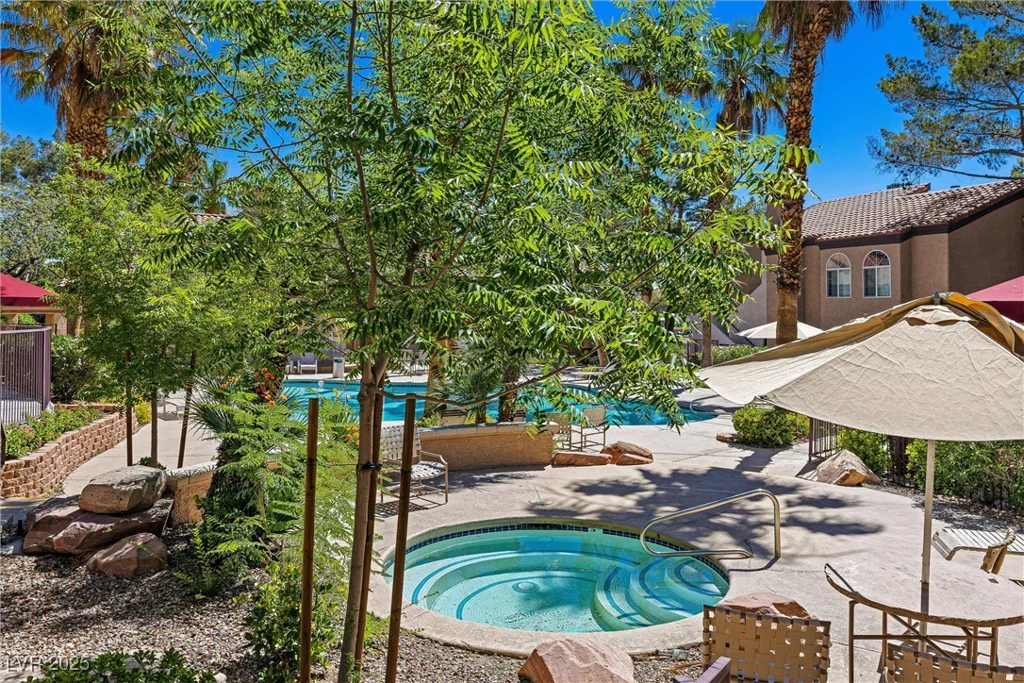9325 Desert Inn, Las Vegas, NV 89117