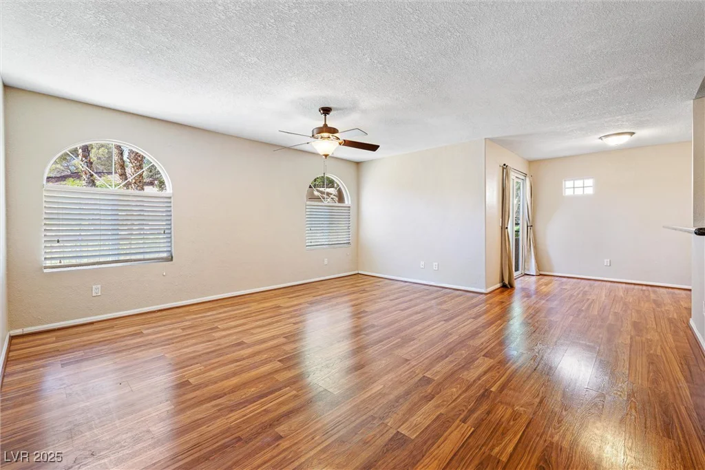 9325 Desert Inn, Las Vegas, NV 89117