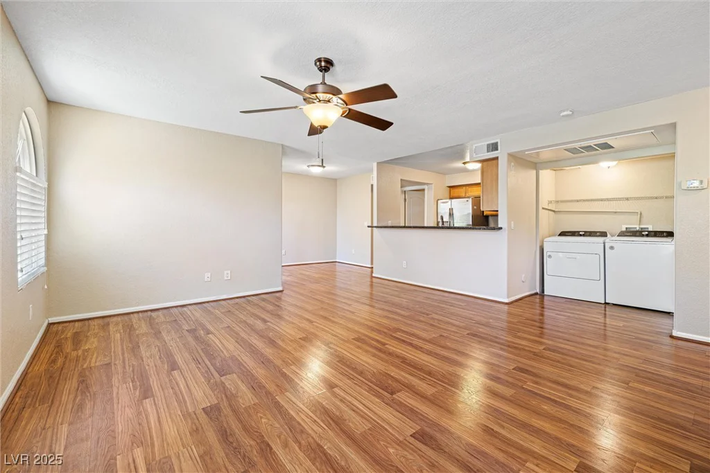 9325 Desert Inn, Las Vegas, NV 89117