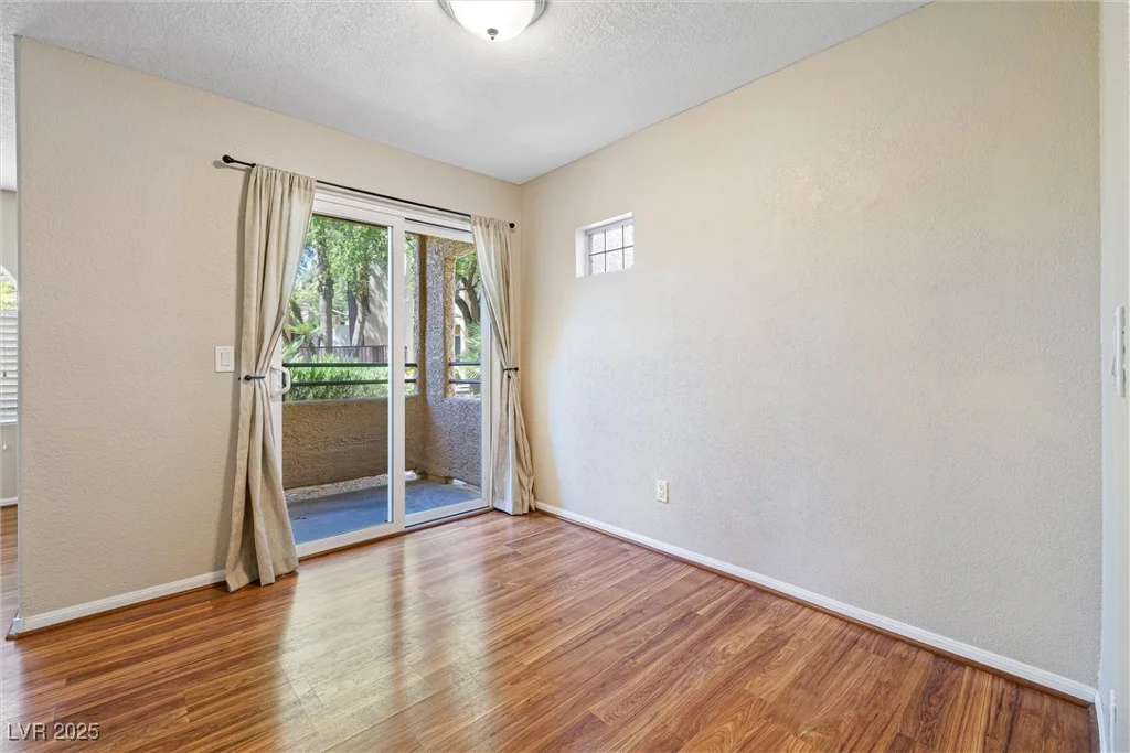 9325 Desert Inn, Las Vegas, NV 89117