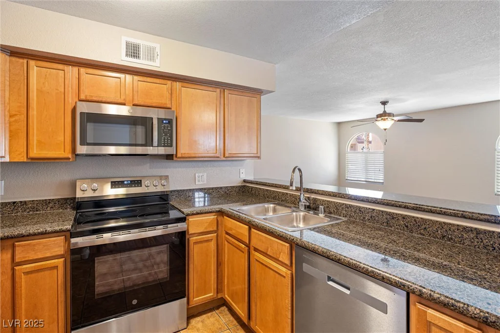 9325 Desert Inn, Las Vegas, NV 89117