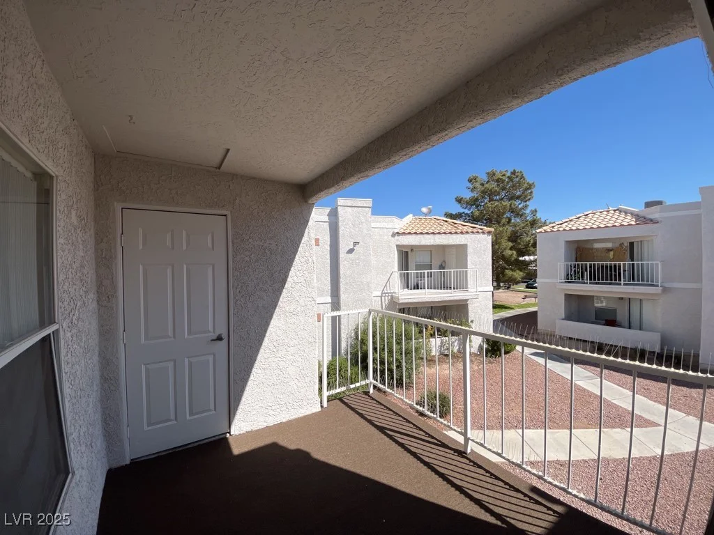 6800 Lake Mead, Las Vegas, NV 89156