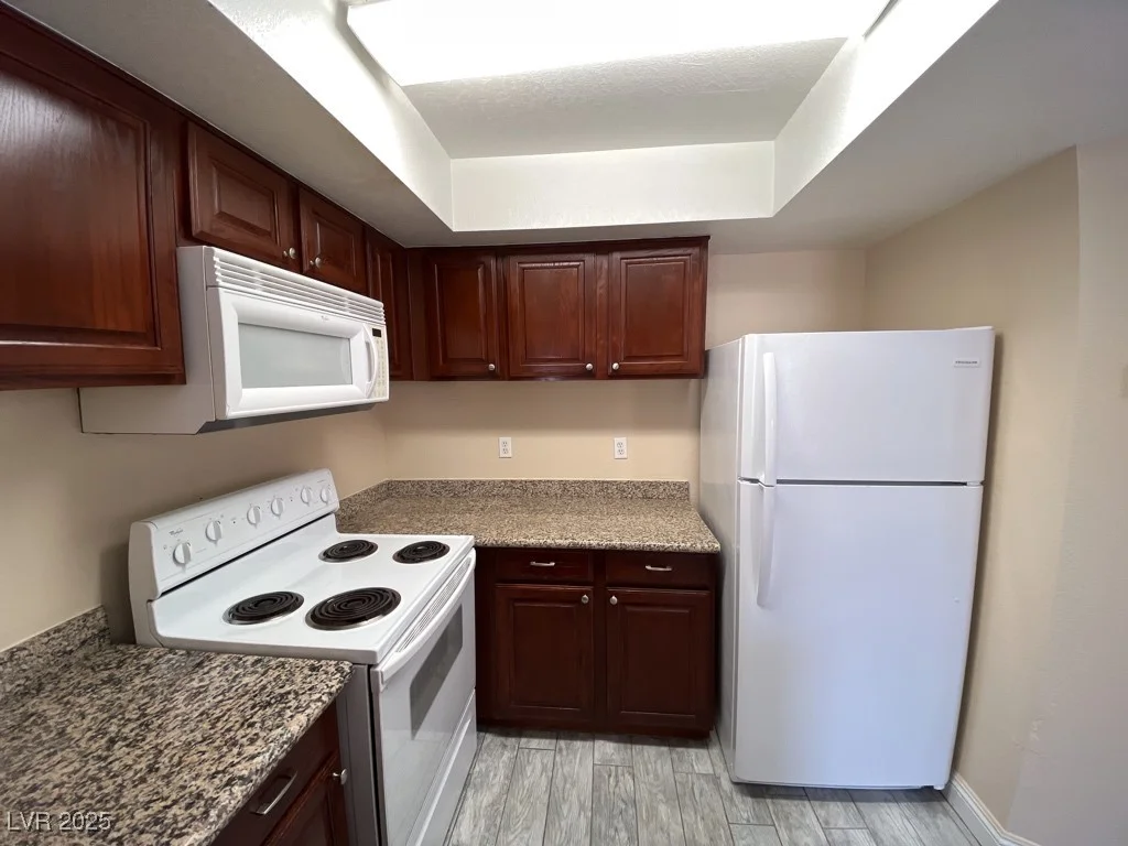 6800 Lake Mead, Las Vegas, NV 89156