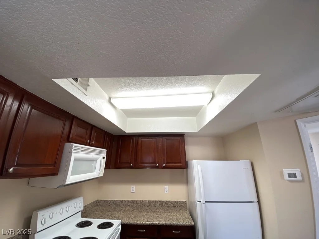 6800 Lake Mead, Las Vegas, NV 89156