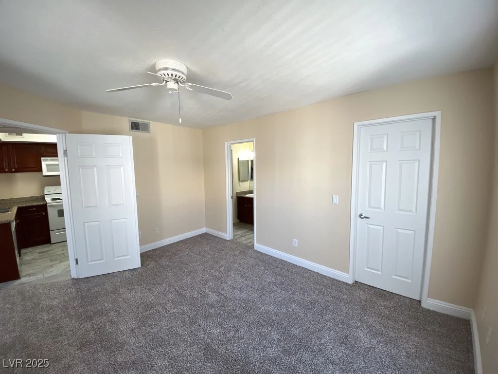 6800 Lake Mead, Las Vegas, NV 89156