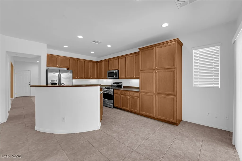 8562 Burning Bridge, Las Vegas, NV 89131