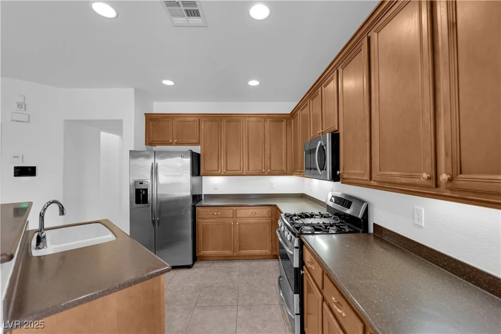 8562 Burning Bridge, Las Vegas, NV 89131