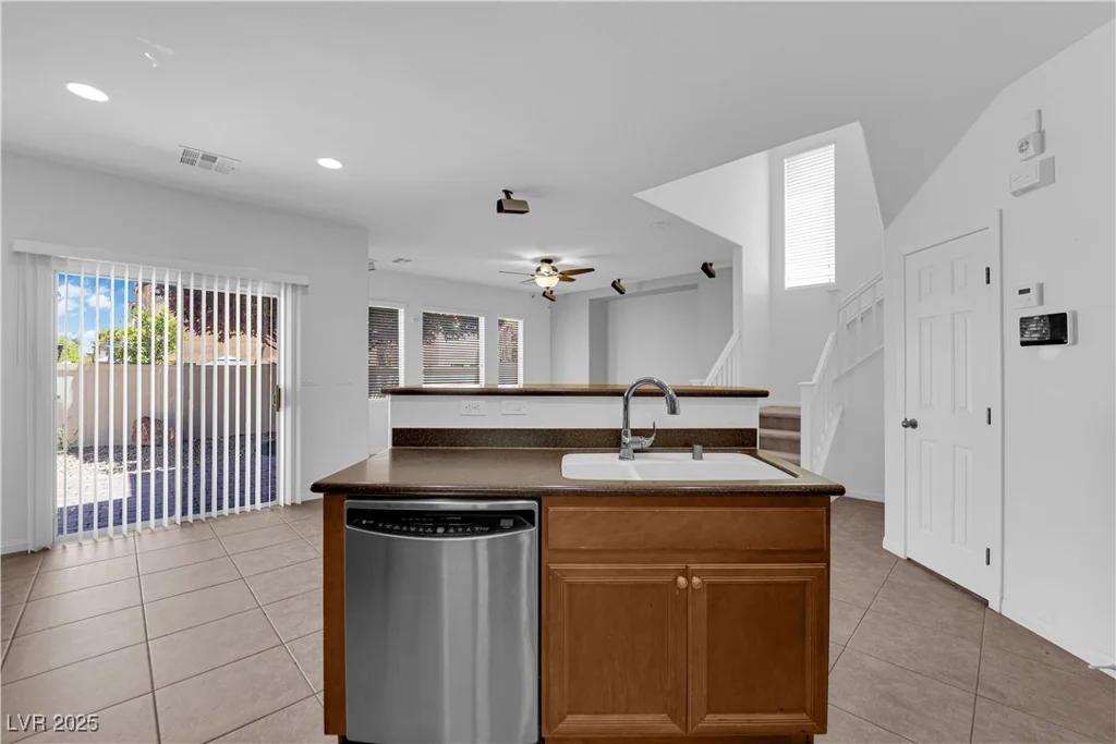 8562 Burning Bridge, Las Vegas, NV 89131