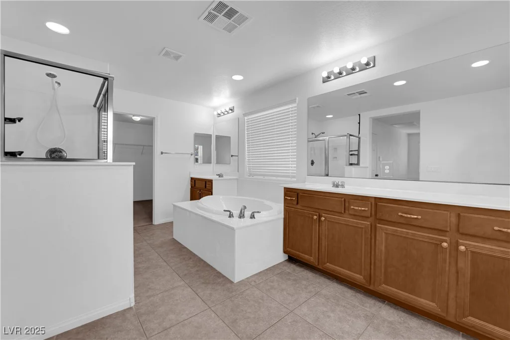 8562 Burning Bridge, Las Vegas, NV 89131