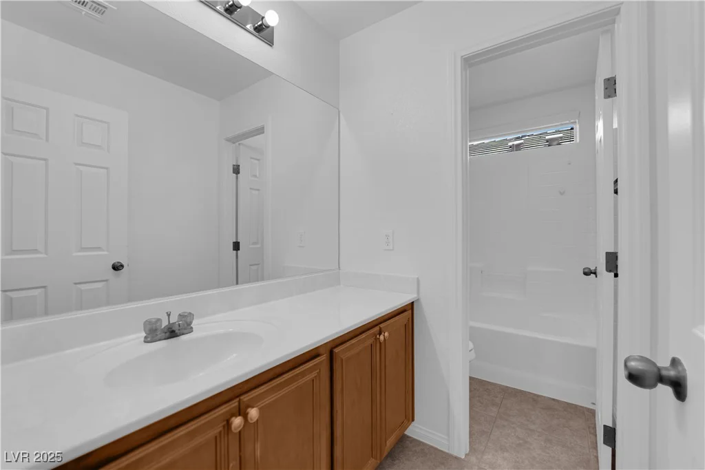 8562 Burning Bridge, Las Vegas, NV 89131