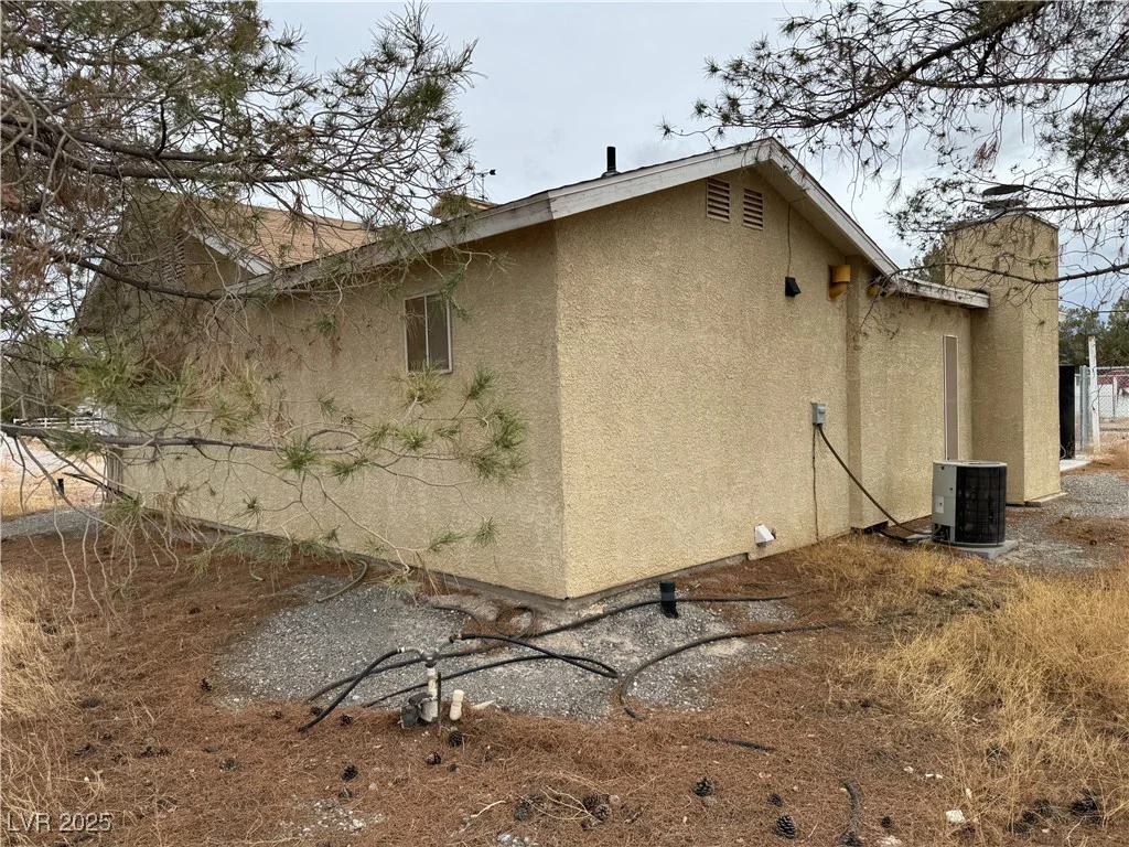 2451 Falcon, Pahrump, NV 89048