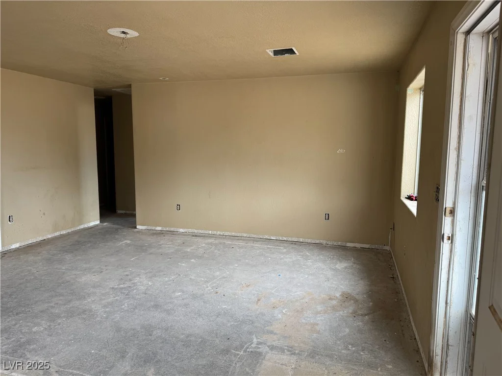 2451 Falcon, Pahrump, NV 89048