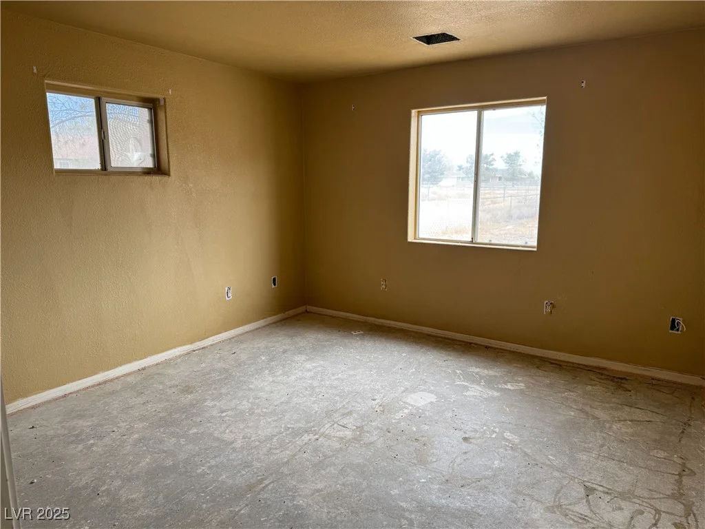 2451 Falcon, Pahrump, NV 89048