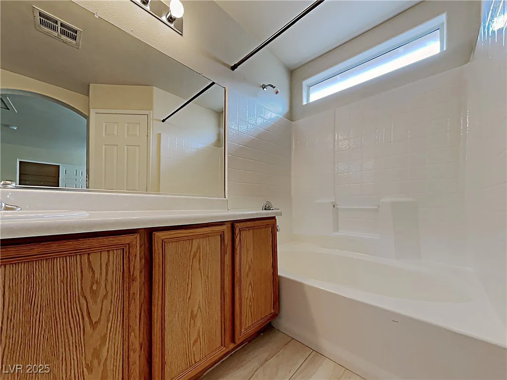 2132 Tierra Del Verde, Las Vegas, NV 89156
