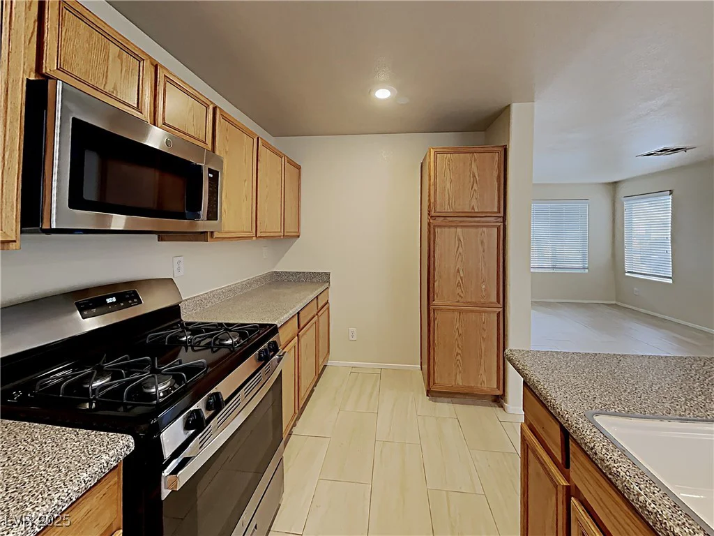 2132 Tierra Del Verde, Las Vegas, NV 89156