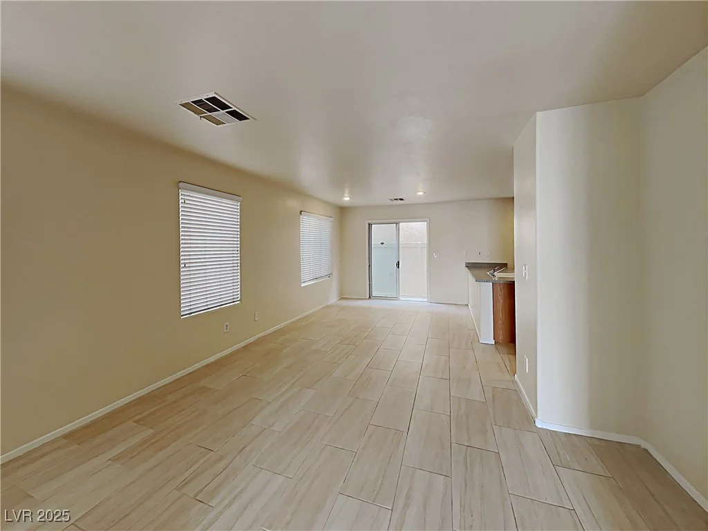 2132 Tierra Del Verde, Las Vegas, NV 89156