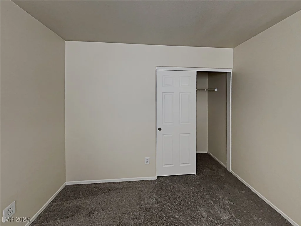 2132 Tierra Del Verde, Las Vegas, NV 89156
