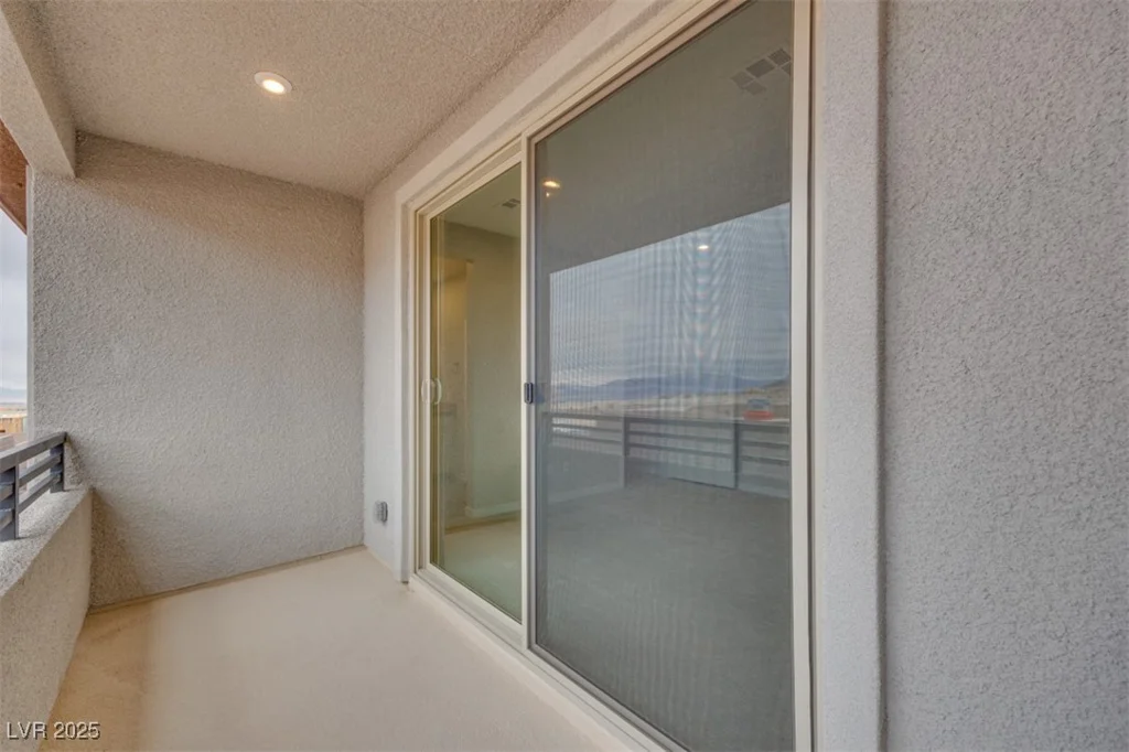 11922 Glide Reflection, Las Vegas, NV 89138