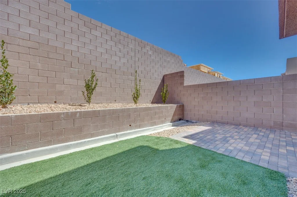 11922 Glide Reflection, Las Vegas, NV 89138