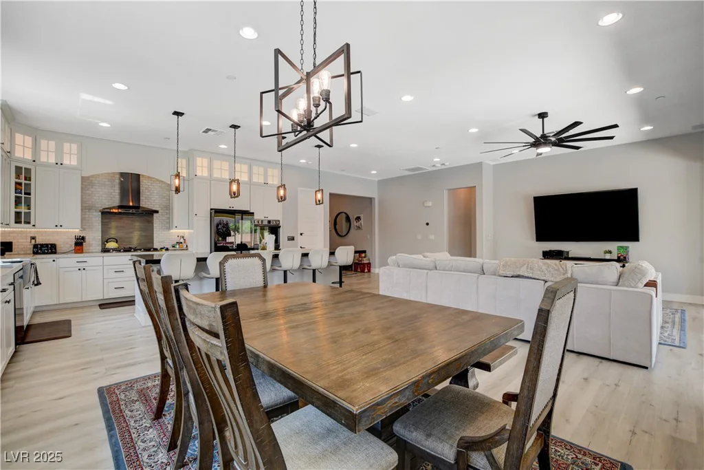 129 Major Bowling, Henderson, NV 89011