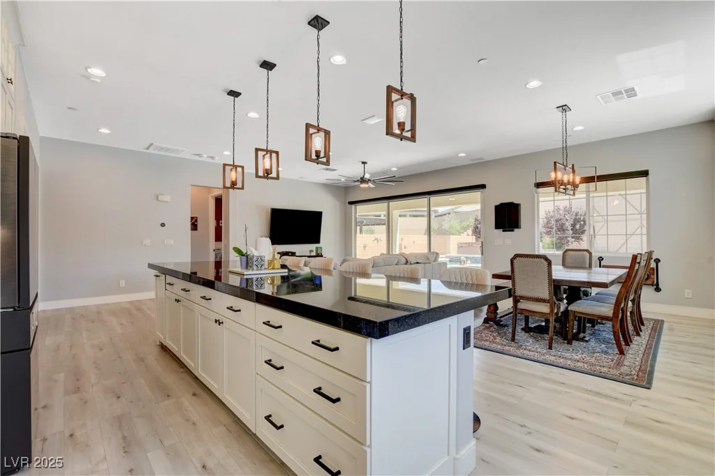 129 Major Bowling, Henderson, NV 89011