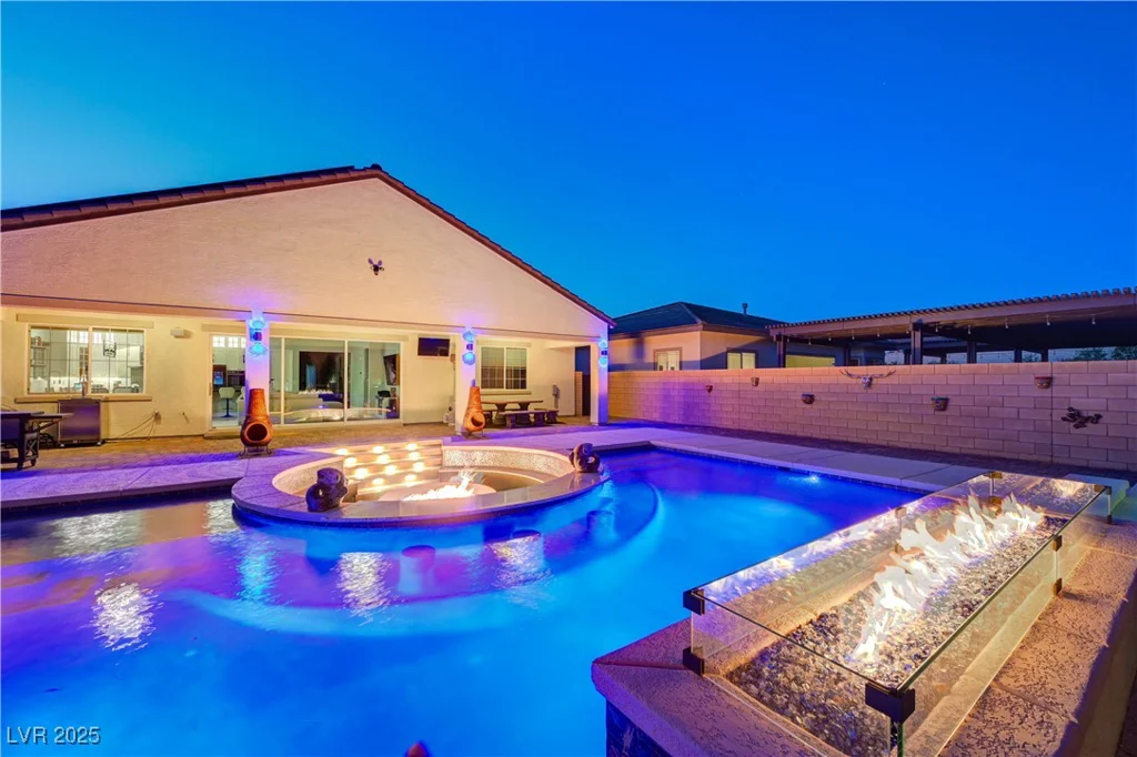 129 Major Bowling, Henderson, NV 89011