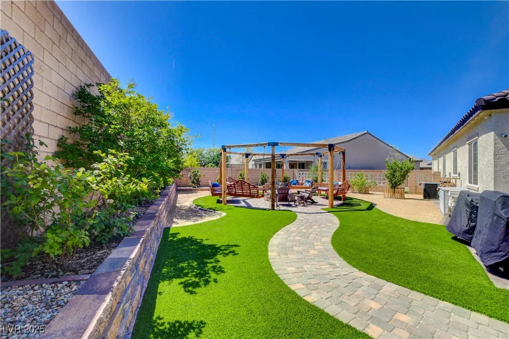 129 Major Bowling, Henderson, NV 89011