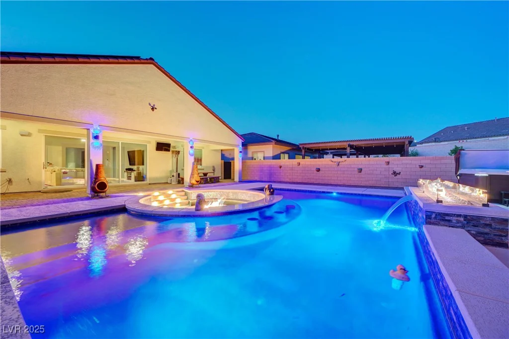 129 Major Bowling, Henderson, NV 89011