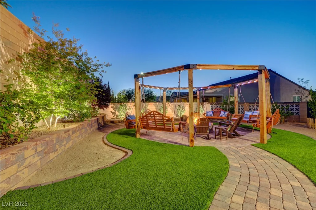129 Major Bowling, Henderson, NV 89011