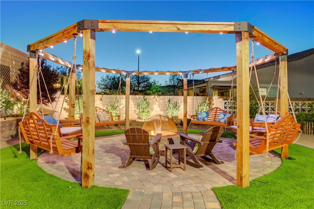 129 Major Bowling, Henderson, NV 89011
