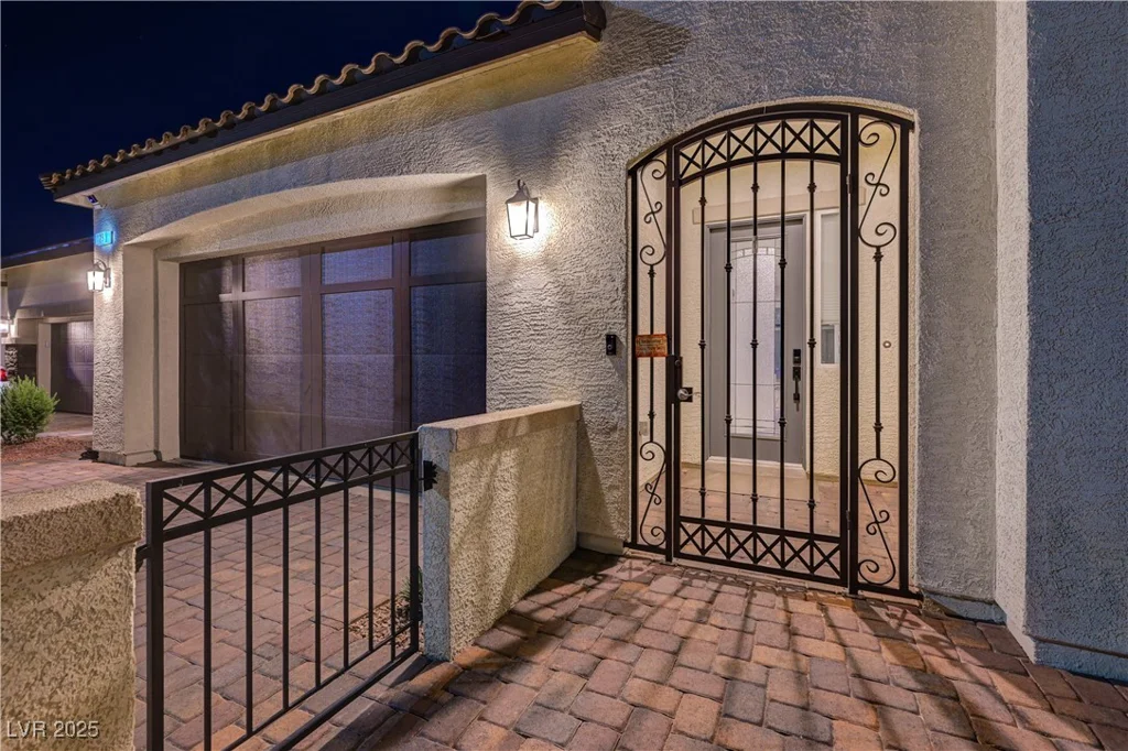 129 Major Bowling, Henderson, NV 89011