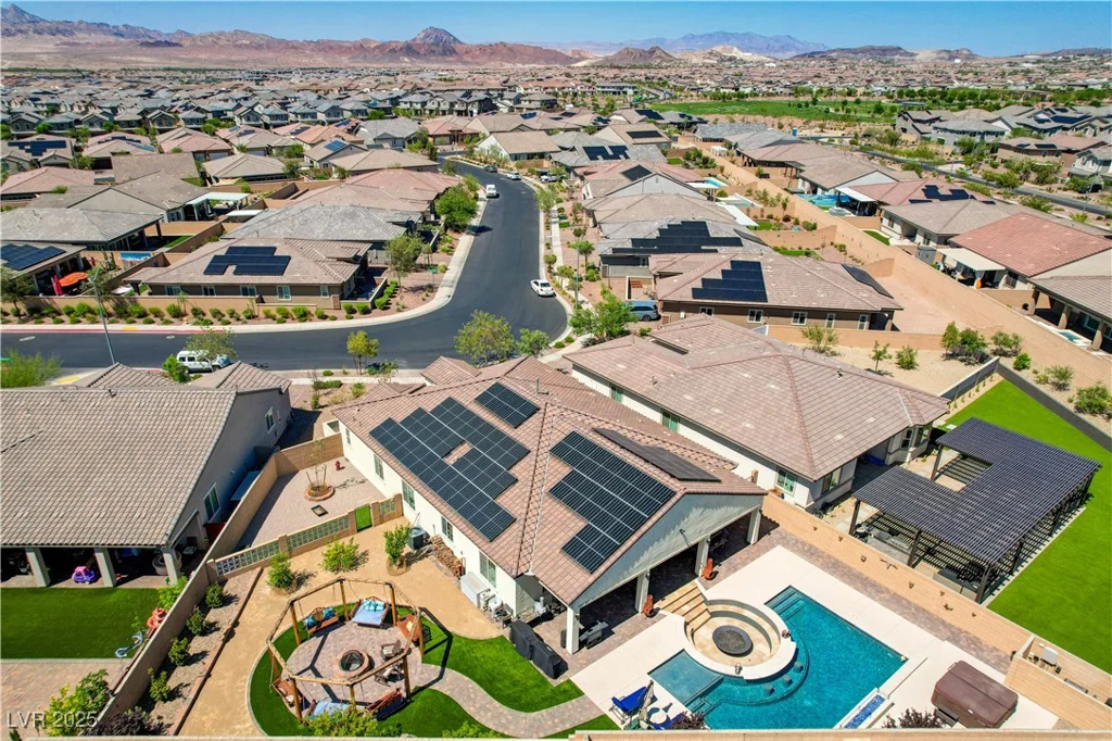 129 Major Bowling, Henderson, NV 89011