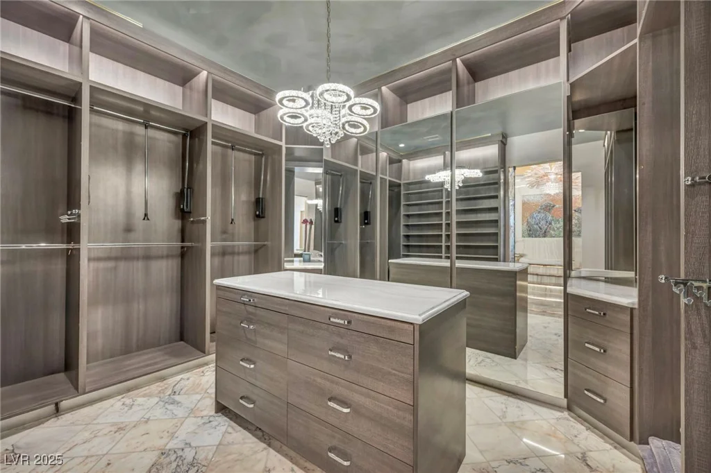4525 Dean Martin, Las Vegas, NV 89103