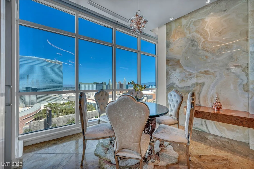 4525 Dean Martin, Las Vegas, NV 89103