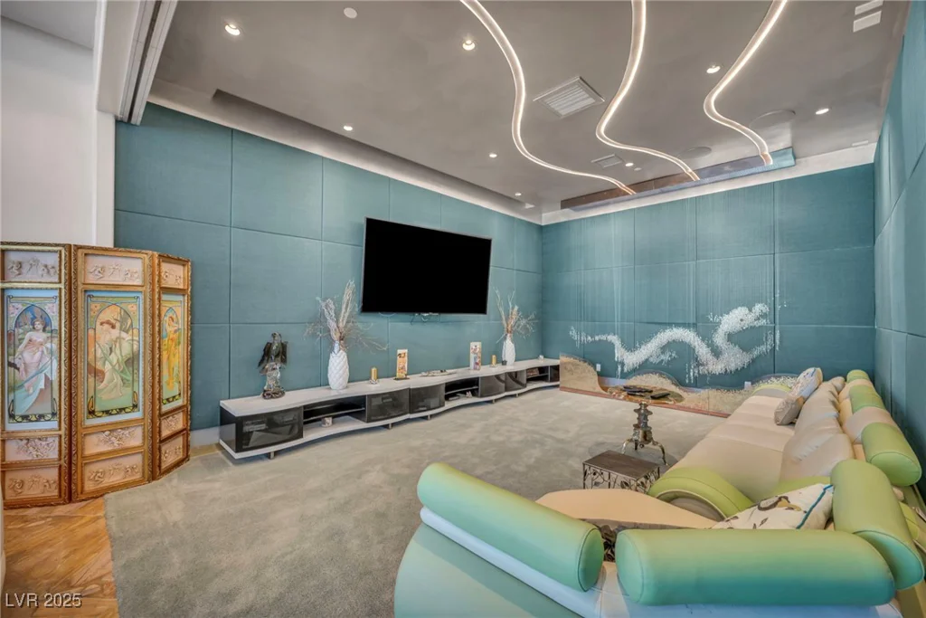 4525 Dean Martin, Las Vegas, NV 89103