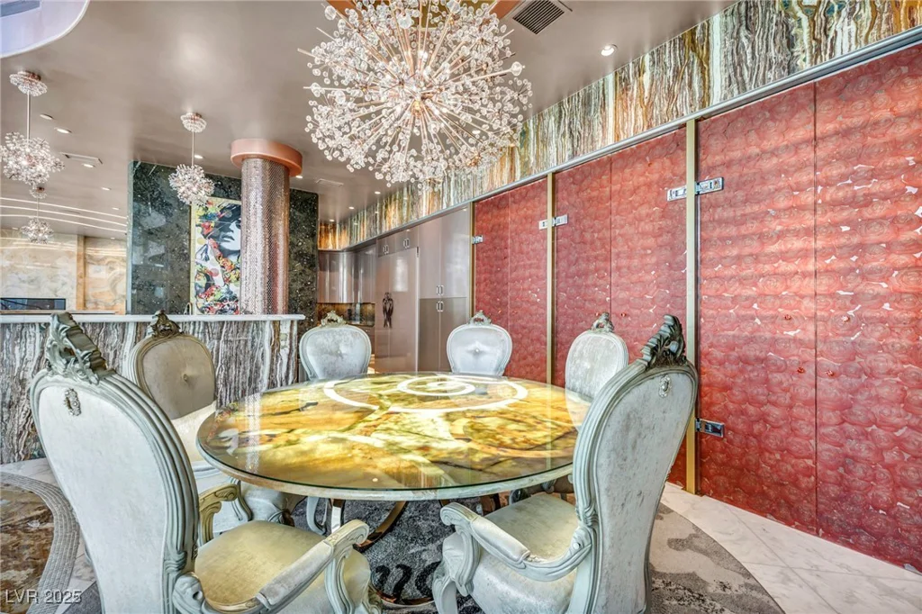4525 Dean Martin, Las Vegas, NV 89103