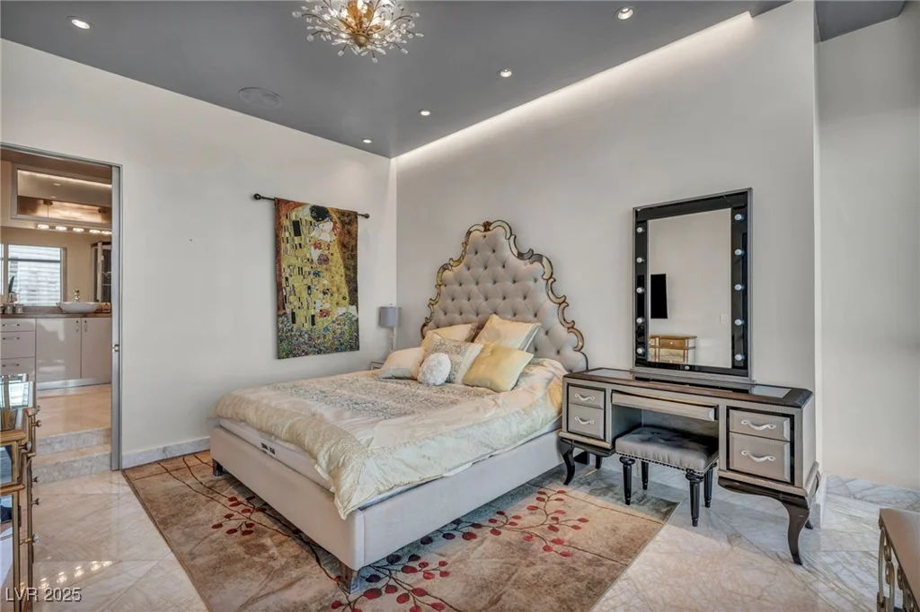 4525 Dean Martin, Las Vegas, NV 89103