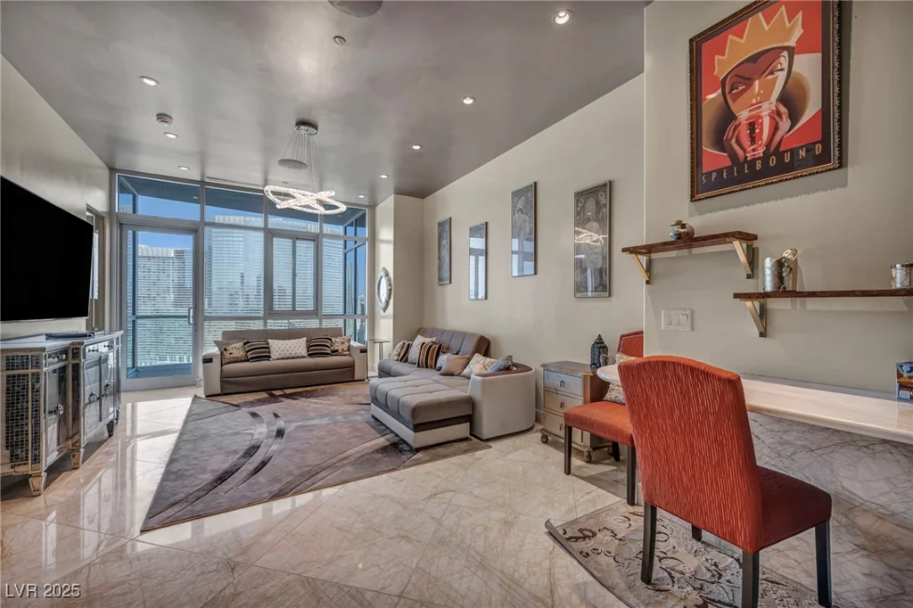 4525 Dean Martin, Las Vegas, NV 89103