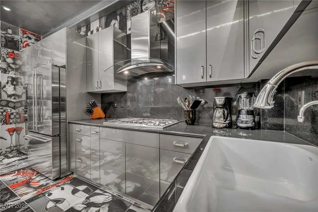 4525 Dean Martin, Las Vegas, NV 89103