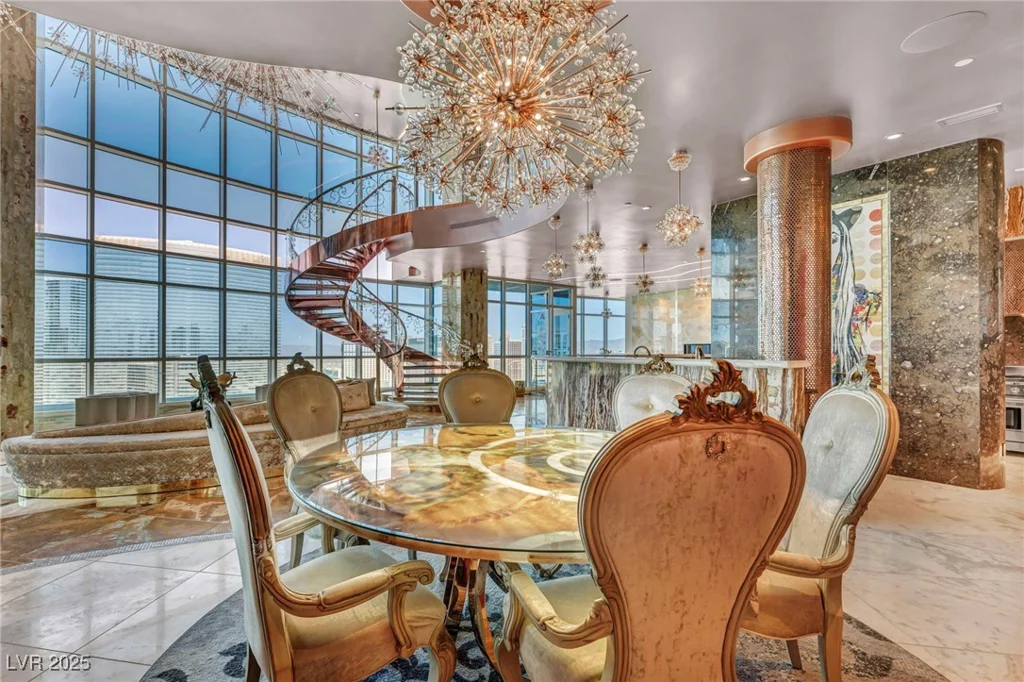 4525 Dean Martin, Las Vegas, NV 89103