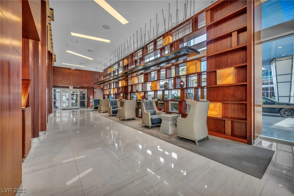 4525 Dean Martin, Las Vegas, NV 89103