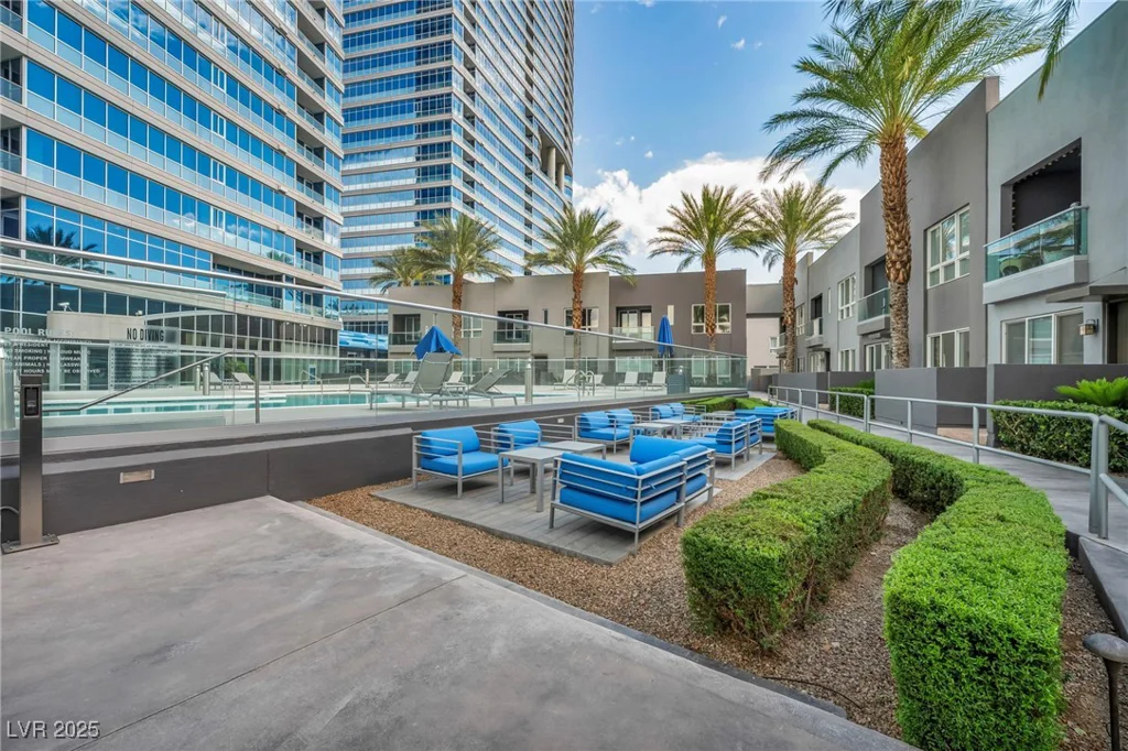 4525 Dean Martin, Las Vegas, NV 89103