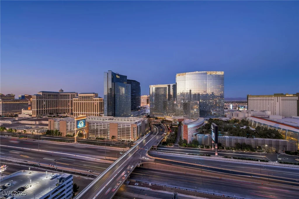 4525 Dean Martin, Las Vegas, NV 89103