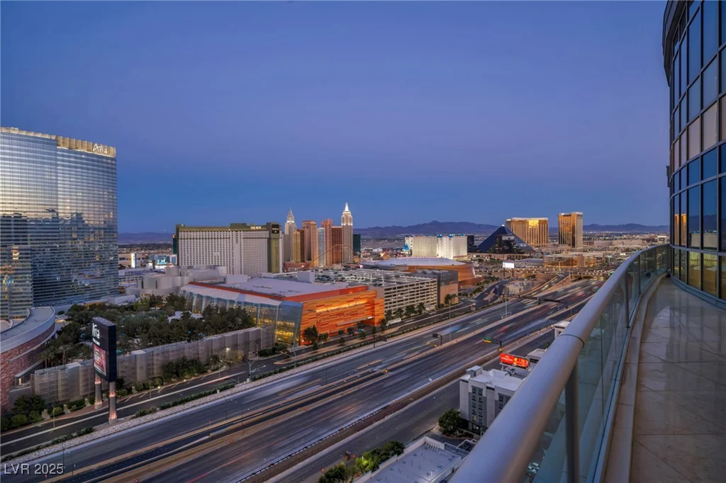 4525 Dean Martin, Las Vegas, NV 89103