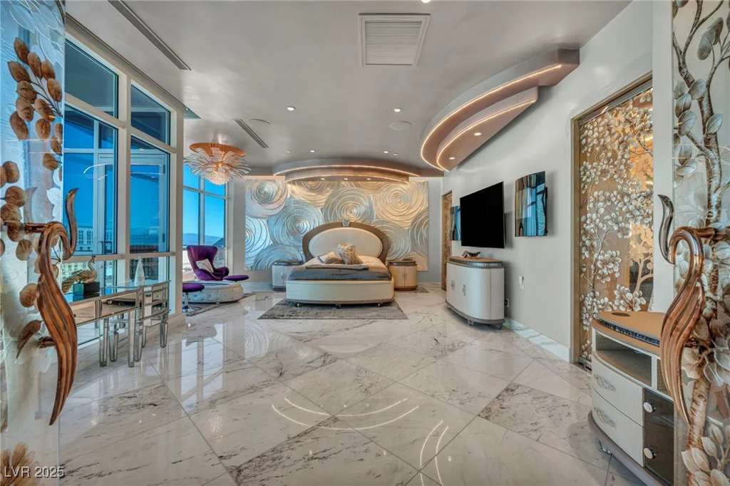 4525 Dean Martin, Las Vegas, NV 89103