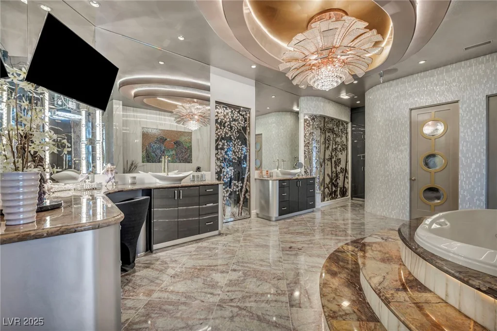 4525 Dean Martin, Las Vegas, NV 89103