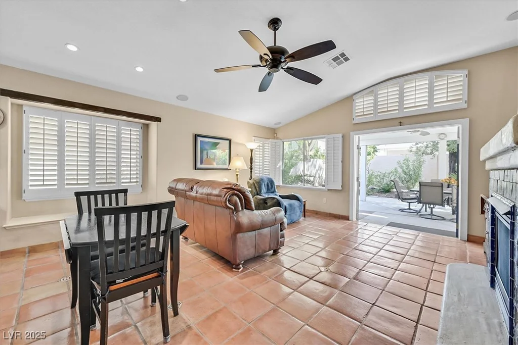 9517 Mountainair, Las Vegas, NV 89134